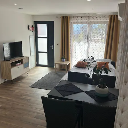 Domaine Baccia Donna - Jacuzzi Chauffe, Climatisation, Parking Prive - Monaco Apartament