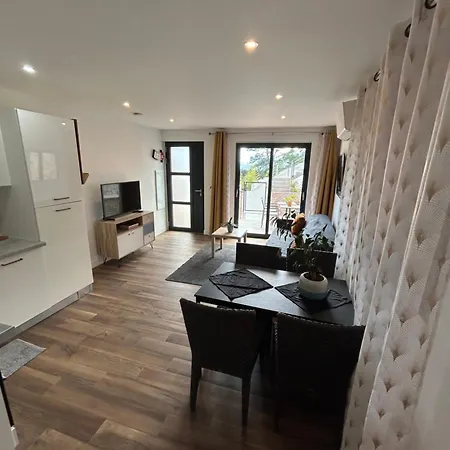 Apartament Domaine Baccia Donna - Jacuzzi Chauffe, Climatisation, Parking Prive - Monaco La Trinité