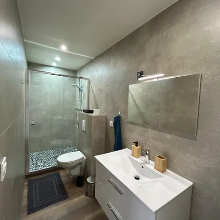 Domaine Baccia Donna - Jacuzzi Chauffe, Climatisation, Parking Prive - Monaco Apartament *