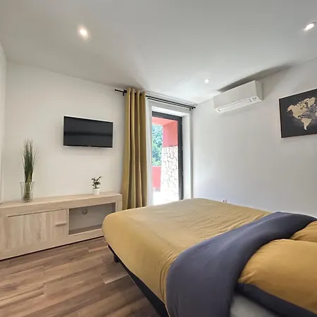 Apartament Domaine Baccia Donna - Jacuzzi Chauffe, Climatisation, Parking Prive - Monaco *