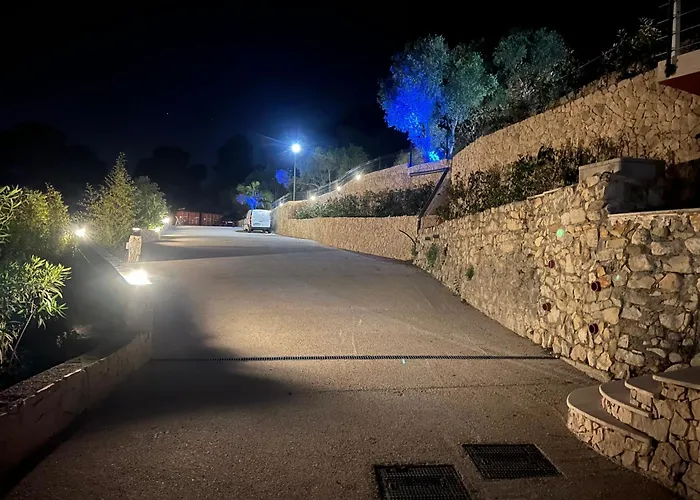 Domaine Baccia Donna - Jacuzzi Chauffe, Climatisation, Parking Prive - Nice Monaco *
