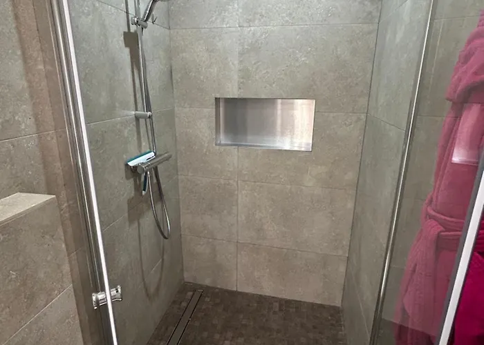 Daire Domaine Baccia Donna - Jacuzzi Chauffe, Climatisation, Parking Prive - Nice Monaco